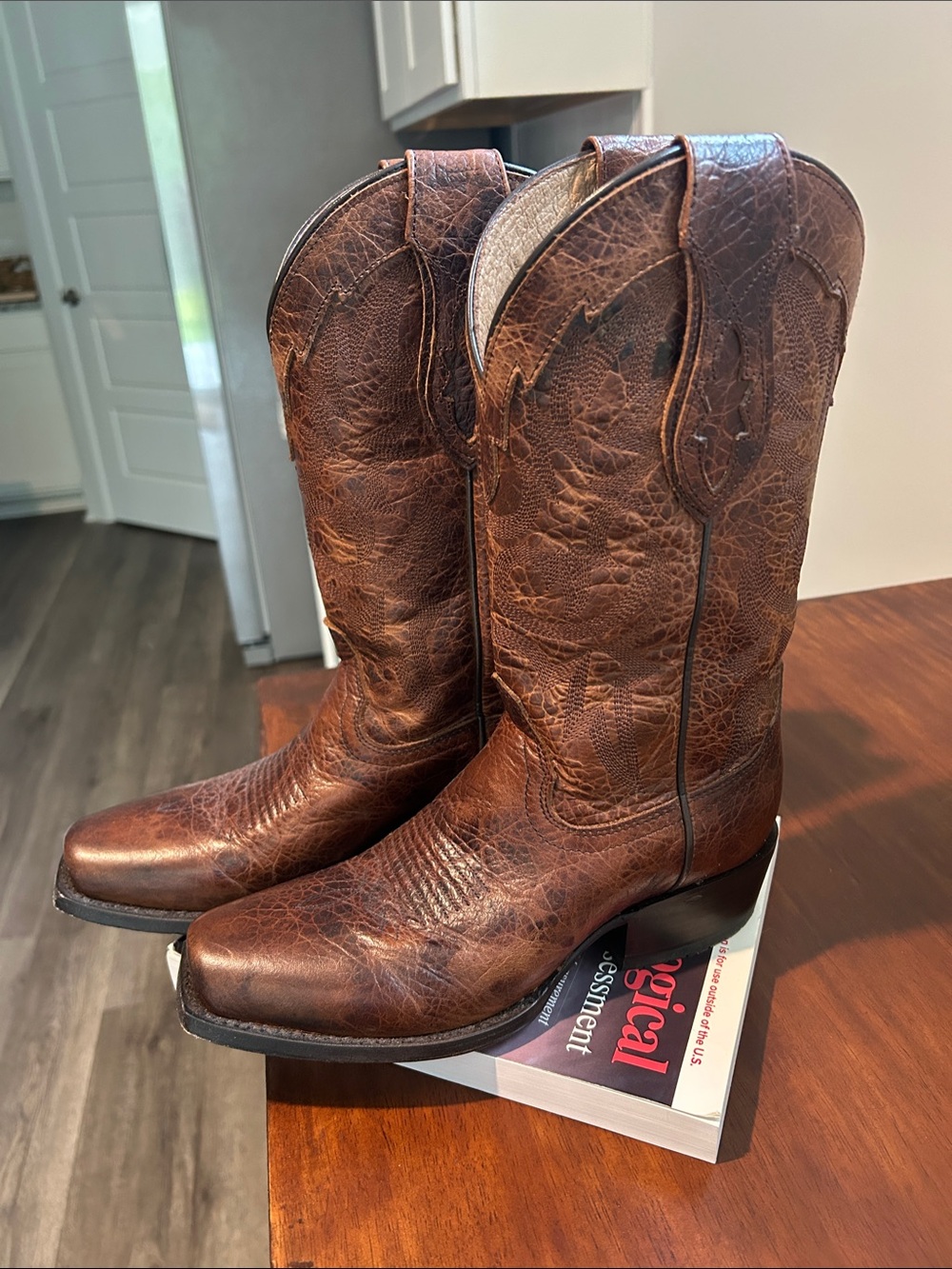 Men's 7 D Brown Leather Western Cowboy Boots Cody James worn once